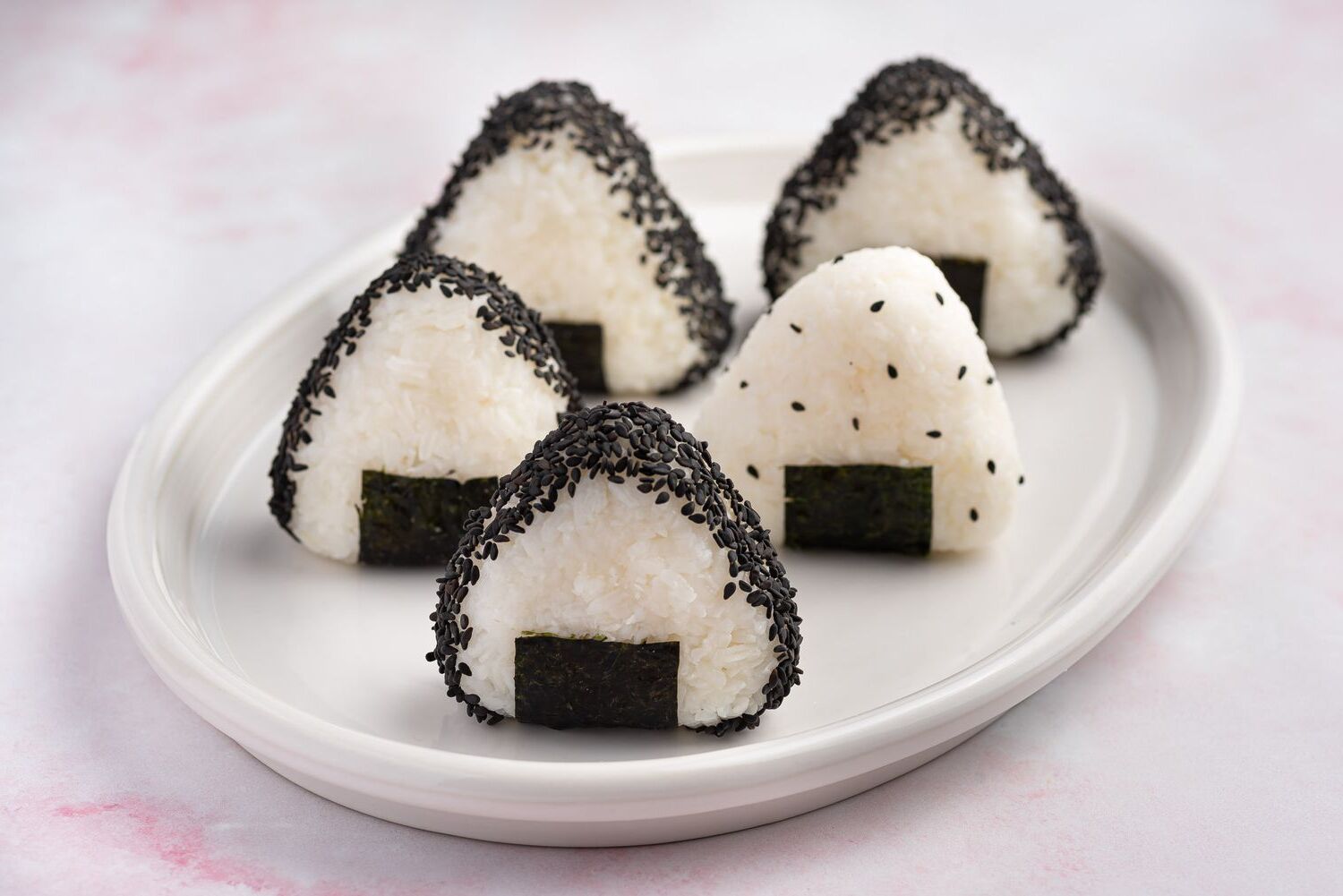 onigiri-japanese-rice-balls-recipe