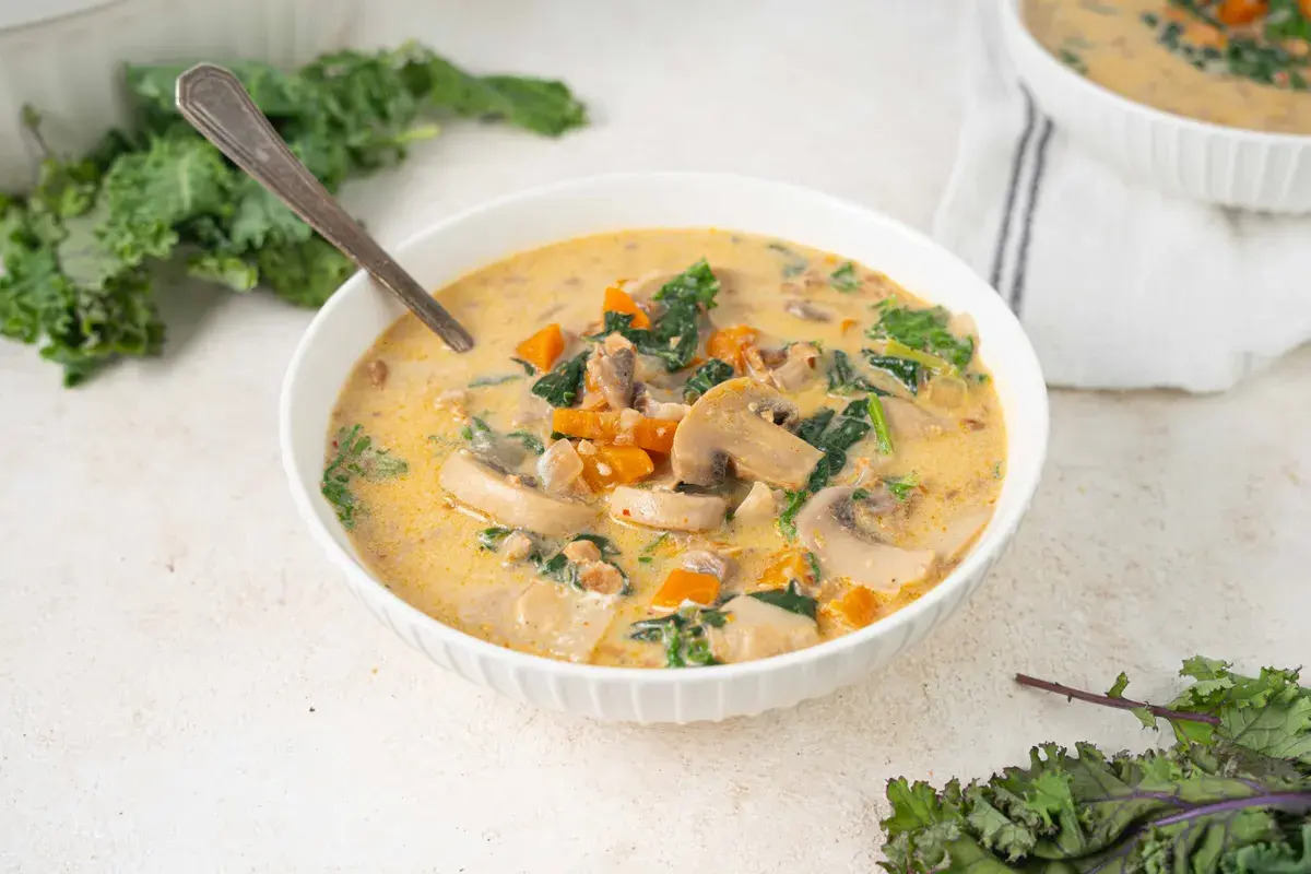 low-carb-chicken-and-mushroom-soup-recipe