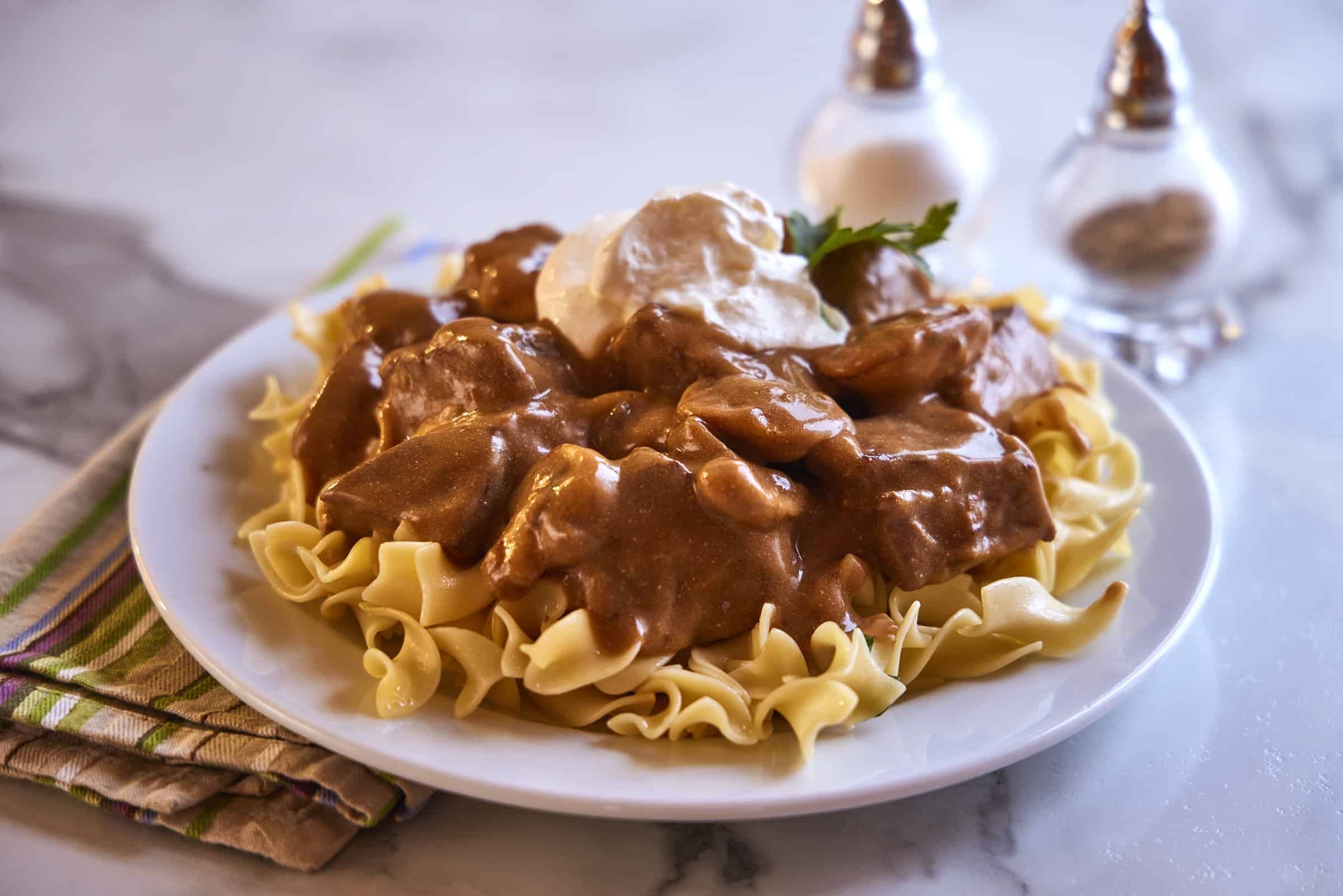 slow-cooker-beef-stroganoff-recipe
