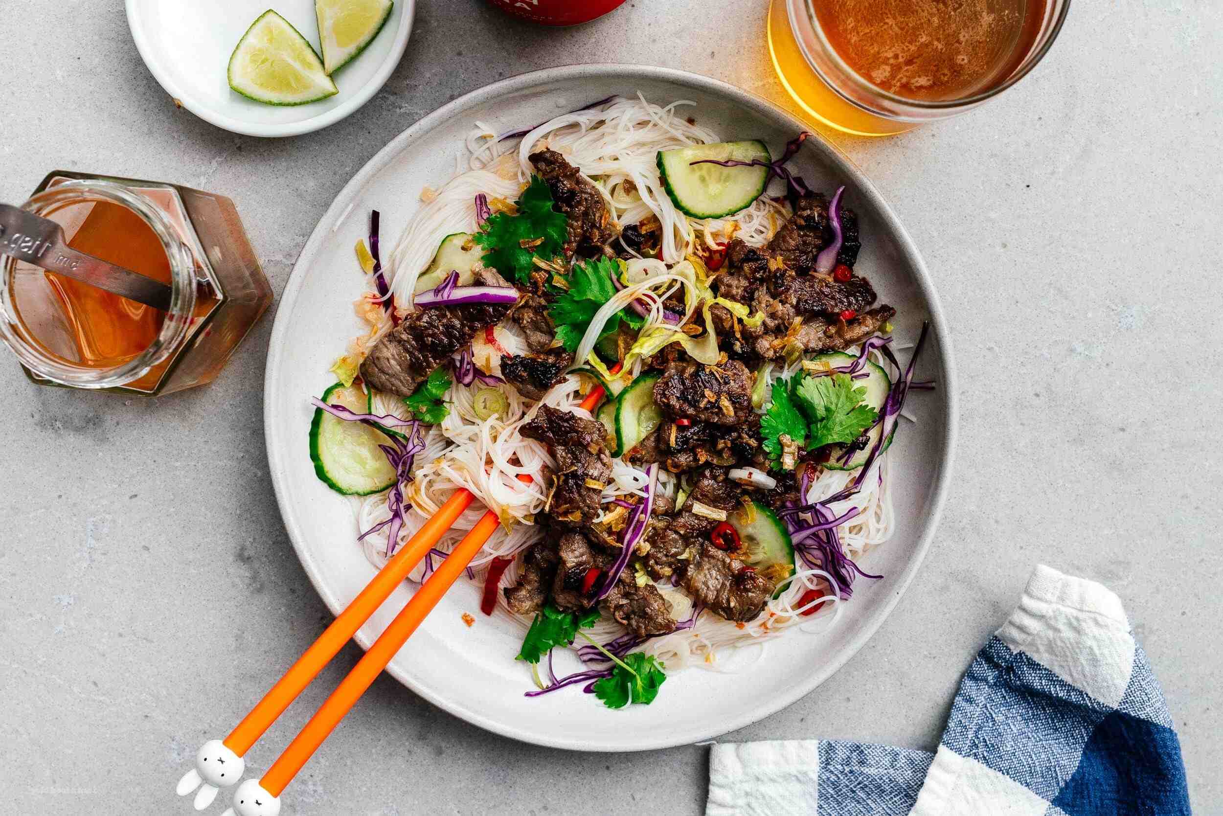 vietnamese-beef-and-red-cabbage-bowl-recipe